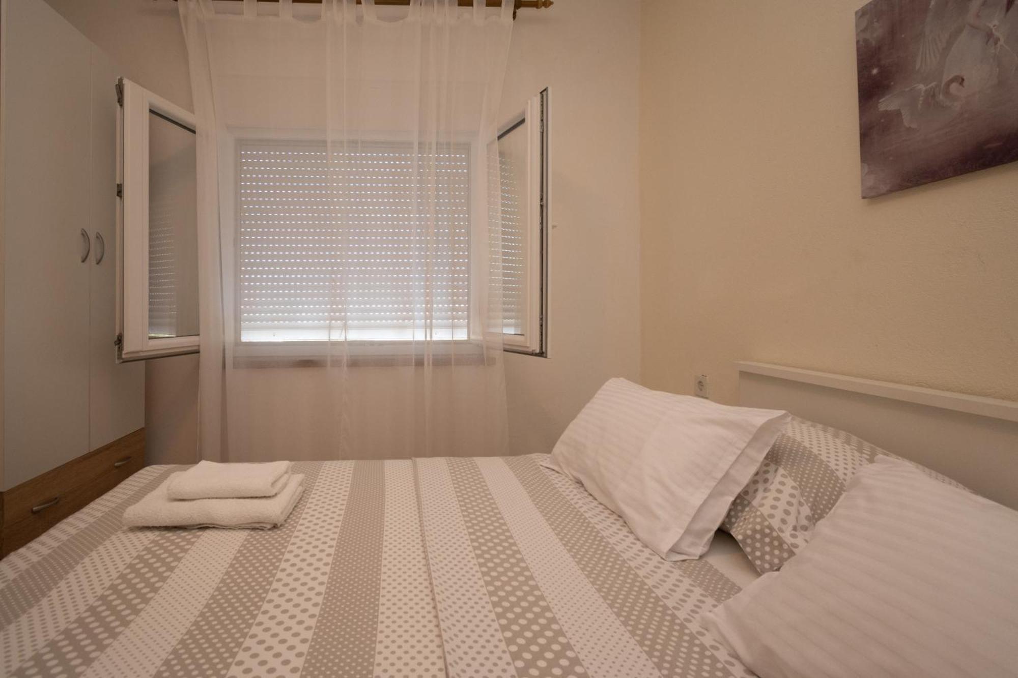 Apartments With A Parking Space Povljana, Pag - 6298 Room photo